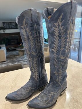 Old Gringo MyraAzul 7 Tall Embroidered Suede Cowboy Boots - Blue brand new